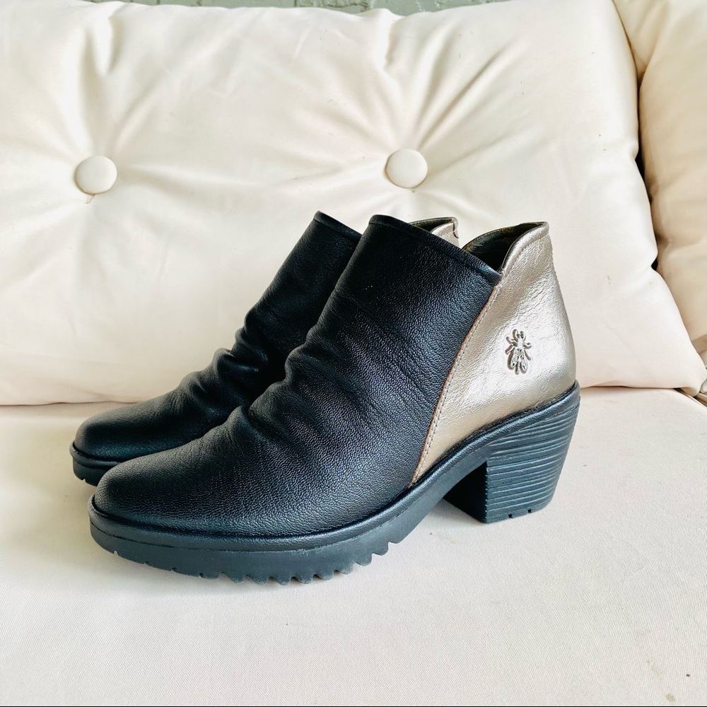 FLY LONDON SILVER & BLACK ANKLE BOOTS